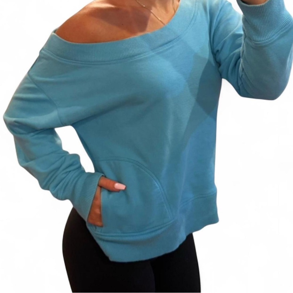 Victoria's Secret Turquoise Top